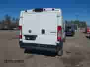 2025 Ram ProMaster Cargo Tradesman с VIN 3C6LRVVG0SE518973, выставлен на аукционе IAAI как лот 41434393 с пробегом 7 075 миль миль и . История ставок и продаж доступна на DreamBid. Изображение 4.