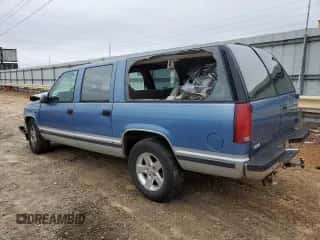 1994 Chevrolet Suburban с VIN 1GNEC16K4RJ318097, выставлен на аукционе Copart как лот 45222074 с пробегом 307 232 миль миль и Списание • Salvage title. История ставок и продаж доступна на DreamBid. Изображение 2.