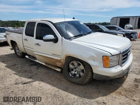 2011 GMC Sierra 1500 SLT z VIN 3GTP2WE31BG346653, wystawiony jako Copart lot #62480455 z przebiegiem 162 771 mil mil oraz Szkoda całkowita • Salvage title. Historia ofert i sprzedaży dostępna na DreamBid. Obrazek 4.