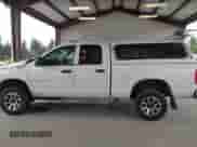 2003 Dodge 2500 ST z VIN 3D7KU28643G724099, wystawiony jako IAAI lot #42228282 z przebiegiem 282 364 mil mil oraz . Historia ofert i sprzedaży dostępna na DreamBid. Obrazek 14.