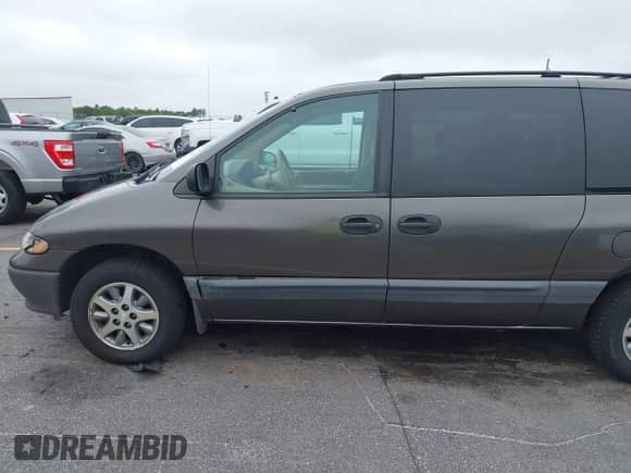 1997 Dodge Caravan SE с VIN 2B4GP44R0VR165745, выставлен на аукционе IAAI как лот 42925394 с пробегом 171 398 миль миль и . История ставок и продаж доступна на DreamBid. Изображение 14.