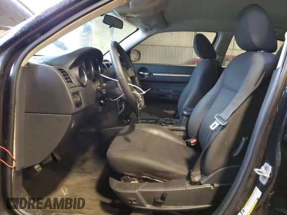 2010 Dodge Charger SXT с VIN 2B3CA3CV1AH311986, выставлен на аукционе Copart как лот 73122174 с пробегом 204 815 миль миль и Списание • Salvage title. История ставок и продаж доступна на DreamBid. Изображение 7.