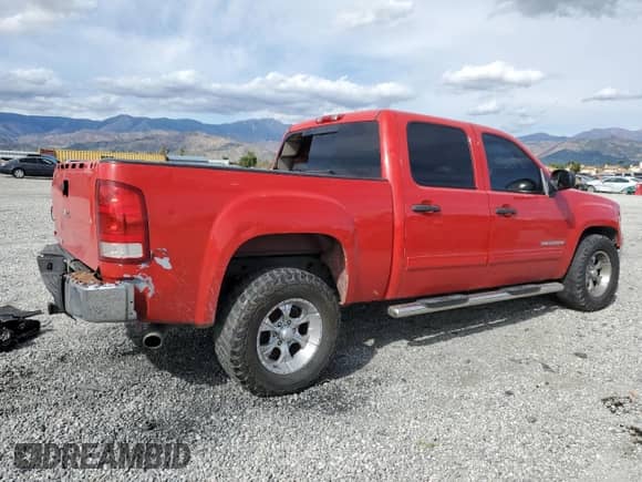 2008 GMC Sierra 1500 SL with VIN 2GTEK13C381146615, listed as a Copart auction lot 51348715 with 219,269 mi miles and Salvage title. Bid and sale history available at DreamBid. Image 3.