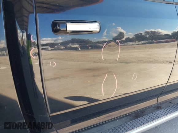 2014 Ram 1500 Laramie with VIN 1C6RR6NT2ES319969, listed as a IAAI auction lot 43512010 with 188,924 mi miles and . Bid and sale history available at DreamBid. Image 6.