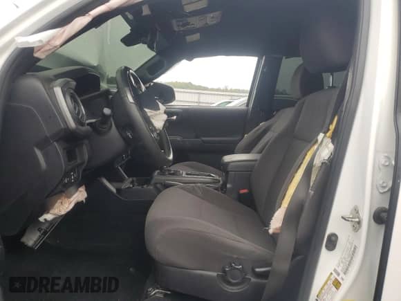 2018 Toyota Tacoma TRD Off Road with VIN 3TMCZ5ANXJM138363, listed as a Copart auction lot 84400805 with 95,418 mi miles and Salvage title. Bid and sale history available at DreamBid. Image 7.