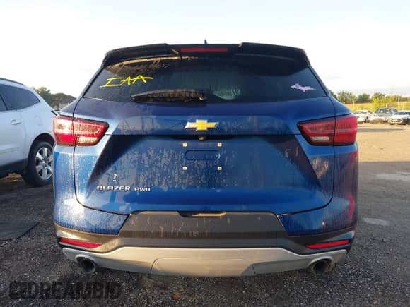 2023 Chevrolet Blazer LT z VIN 3GNKBHR40PS157190, wystawiony jako IAAI lot #43087884 z przebiegiem 69 637 mil mil oraz . Historia ofert i sprzedaży dostępna na DreamBid. Obrazek 16.