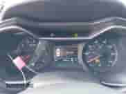 2022 Chevrolet TrailBlazer LS z VIN KL79MMS28NB125371, wystawiony jako IAAI lot #43288453 z przebiegiem 35 165 mil mil oraz . Historia ofert i sprzedaży dostępna na DreamBid. Obrazek 7.