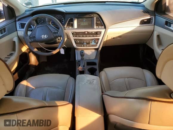2016 Hyundai Sonata SE с VIN 5NPE24AF9GH308582, выставлен на аукционе Copart как лот 86548645 с пробегом 223 624 миль миль и Списание • Salvage title. История ставок и продаж доступна на DreamBid. Изображение 8.