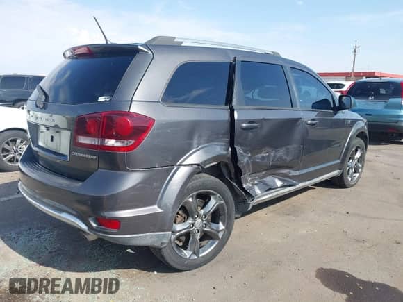 2014 Dodge Journey Crossroad with VIN 3C4PDCGG0ET261369, listed as a IAAI auction lot 42644290 with 224,282 mi miles and . Bid and sale history available at DreamBid. Image 4.