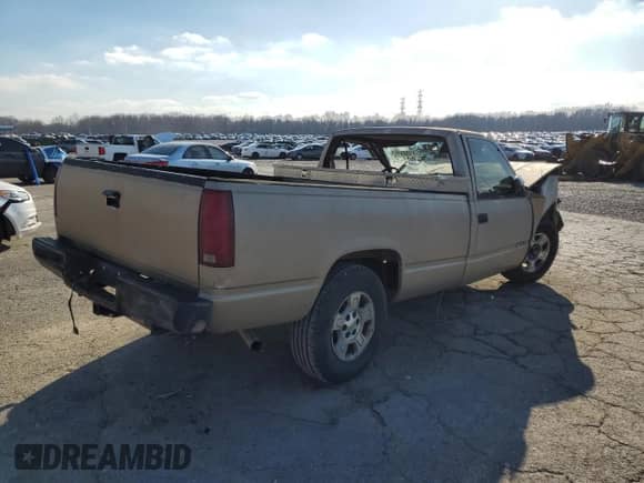 1991 Chevrolet Silverado 2500 z VIN 1GCFC24K1ME116907, wystawiony jako Copart lot #41650845 z przebiegiem 233 054 mil mil oraz Szkoda całkowita • Salvage title. Historia ofert i sprzedaży dostępna na DreamBid. Obrazek 3.