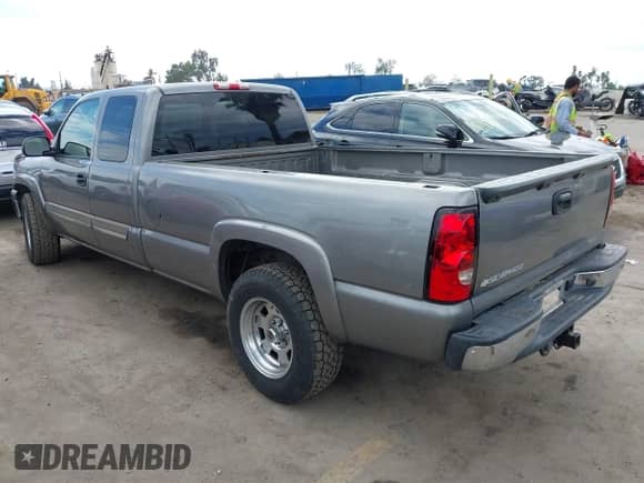 2006 Chevrolet Silverado 1500 Work Truck с VIN 1GCEK19T76E163792, выставлен на аукционе IAAI как лот 43242900 с пробегом 186 804 миль миль и . История ставок и продаж доступна на DreamBid. Изображение 3.