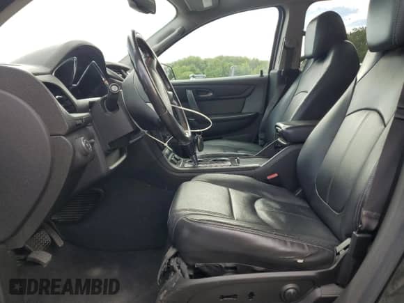 2017 Chevrolet Traverse LT с VIN 1GNKRHKD2HJ124085, выставлен на аукционе Copart как лот 69587215 с пробегом 173 803 миль миль и Чистый • Clean title. История ставок и продаж доступна на DreamBid. Изображение 7.