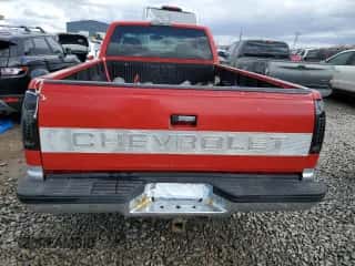 1997 Chevrolet Silverado 2500 с VIN 1GCGK29J8VE147127, выставлен на аукционе Copart как лот 48148075 с пробегом 229 842 миль миль и Чистый • Clean title. История ставок и продаж доступна на DreamBid. Изображение 6.