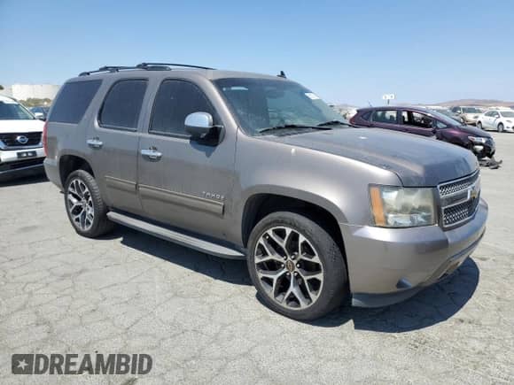 2011 Chevrolet Tahoe LT с VIN 1GNSCBE06BR394551, выставлен на аукционе Copart как лот 68163705 с пробегом 161 536 миль миль и Списание • Salvage title. История ставок и продаж доступна на DreamBid. Изображение 4.