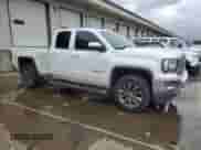 2018 GMC Sierra 1500 SLE z VIN 1GTV2MEC9JZ202522, wystawiony jako Copart lot #81724875 z przebiegiem 264 744 mil mil oraz Szkoda całkowita • Salvage title. Historia ofert i sprzedaży dostępna na DreamBid. Obrazek 4.