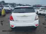 2022 Chevrolet Trax LS с VIN KL7CJNSM7NB543376, выставлен на аукционе IAAI как лот 42245284 с пробегом 74 681 миль миль и . История ставок и продаж доступна на DreamBid. Изображение 17.