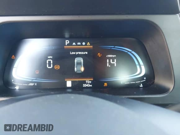 2025 Hyundai Elantra SEL Sport with VIN KMHLM4DG8SU923978, listed as a IAAI auction lot 43214581 with 3,349 mi miles and . Bid and sale history available at DreamBid. Image 7.