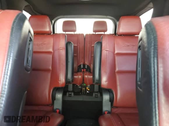 2018 Dodge Durango SRT z VIN 1C4SDJGJ7JC209530, wystawiony jako Copart lot #83823625 z przebiegiem Nie podano mil oraz Szkoda całkowita • Salvage title. Historia ofert i sprzedaży dostępna na DreamBid. Obrazek 10.