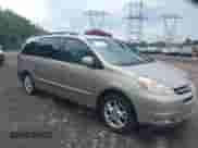 2004 Toyota Sienna XLE z VIN 5TDZA22C04S101369, wystawiony jako IAAI lot #43247039 z przebiegiem 256 193 mil mil oraz . Historia ofert i sprzedaży dostępna na DreamBid. Obrazek 1.