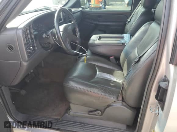 2005 GMC Sierra 1500 SLT with VIN 1GTEC19T55Z172088, listed as a Copart auction lot 43010225 with 182,400 mi miles and Salvage title. Bid and sale history available at DreamBid. Image 7.