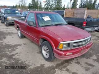 1997 Chevrolet S-10 LS с VIN 1GCCS1449VK204088, выставлен на аукционе IAAI как лот 41959703 с пробегом 191 650 миль миль и . История ставок и продаж доступна на DreamBid. Изображение 1.