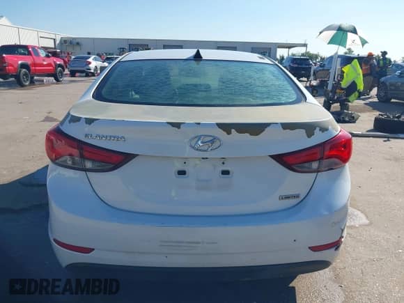 2016 Hyundai Elantra SE z VIN 5NPDH4AE2GH734504, wystawiony jako IAAI lot #43103164 z przebiegiem Nie podano mil oraz . Historia ofert i sprzedaży dostępna na DreamBid. Obrazek 16.