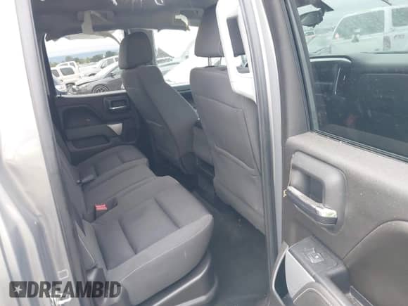 2017 Chevrolet Silverado 1500 LT z VIN 1GCVKREC8HZ193450, wystawiony jako IAAI lot #42889203 z przebiegiem 98 411 mil mil oraz . Historia ofert i sprzedaży dostępna na DreamBid. Obrazek 8.