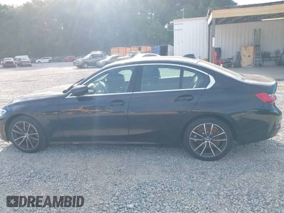 2020 BMW 3 Series 330i with VIN 3MW5R1J08L8B11466, listed as a IAAI auction lot 43048445 with Not provided miles and . Bid and sale history available at DreamBid. Image 15.