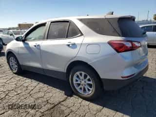 2021 Chevrolet Equinox LS z VIN 3GNAXHEVXMS141652, wystawiony jako Copart lot #71644165 z przebiegiem 77 388 mil mil oraz Szkoda całkowita • Salvage title. Historia ofert i sprzedaży dostępna na DreamBid. Obrazek 2.