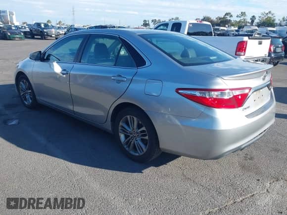 2015 Toyota Camry LE z VIN 4T1BF1FKXFU093239, wystawiony jako IAAI lot #43421329 z przebiegiem 123 272 mil mil oraz . Historia ofert i sprzedaży dostępna na DreamBid. Obrazek 3.