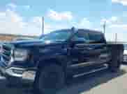 2018 GMC Sierra 1500 SLT z VIN 3GTP1NEC4JG171276, wystawiony jako IAAI lot #42978868 z przebiegiem 118 290 mil mil oraz . Historia ofert i sprzedaży dostępna na DreamBid. Obrazek 14.