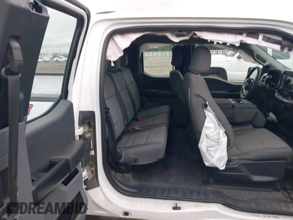 2022 Ford F-150 XL с VIN 1FTEX1CB8NKF14789, выставлен на аукционе IAAI как лот 43303875 с пробегом 83 842 миль миль и . История ставок и продаж доступна на DreamBid. Изображение 8.