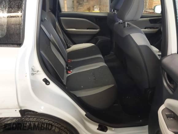 2025 Subaru Forester z VIN JF2SLDAC7SH453392, wystawiony jako IAAI lot #42174252 z przebiegiem 2 825 mil mil oraz . Historia ofert i sprzedaży dostępna na DreamBid. Obrazek 8.