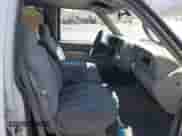 1999 Chevrolet Silverado 3500 с VIN 1GCGC33J7XF059145, выставлен на аукционе IAAI как лот 42485300 с пробегом 128 209 миль миль и . История ставок и продаж доступна на DreamBid. Изображение 5.