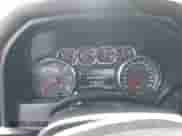 2015 Chevrolet Silverado 2500HD LTZ z VIN 1GC1CWEG9FF126514, wystawiony jako IAAI lot #41897687 z przebiegiem 207 231 mil mil oraz . Historia ofert i sprzedaży dostępna na DreamBid. Obrazek 7.