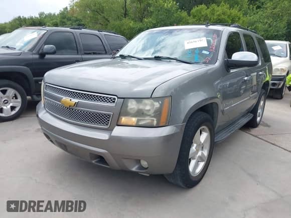 2007 Chevrolet Tahoe LTZ с VIN 1GNFC13J37J399493, выставлен на аукционе IAAI как лот 42656195 с пробегом 231 950 миль миль и . История ставок и продаж доступна на DreamBid. Изображение 2.