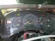 2001 Chevrolet Suburban LT with VIN 3GNGC26U21G119300, listed as a Copart auction lot 68131044 with 147,430 mi miles and Salvage title. Bid and sale history available at DreamBid. Image 9.