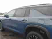 2024 Chevrolet Traverse AWD Z71 z VIN 1GNEVJKS7RJ197307, wystawiony jako IAAI lot #41505694 z przebiegiem 7 782 mil mil oraz . Historia ofert i sprzedaży dostępna na DreamBid. Obrazek 14.