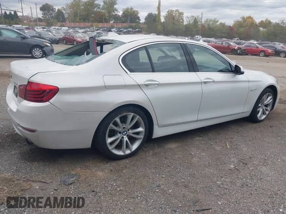 2016 BMW 5 Series 535i with VIN WBA5B1C59GG134789, listed as a IAAI auction lot 43461742 with 52,508 mi miles and . Bid and sale history available at DreamBid. Image 4.