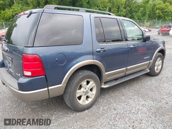 2004 Ford Explorer with VIN 1FMZU84W64UB21831, listed as a IAAI auction lot 42585205 with 150,392 mi miles and . Bid and sale history available at DreamBid. Image 4.