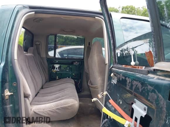 2002 Dodge Dakota SLT with VIN 1B7HL48N72S640361, listed as a IAAI auction lot 42430951 with 197,267 mi miles and . Bid and sale history available at DreamBid. Image 8.