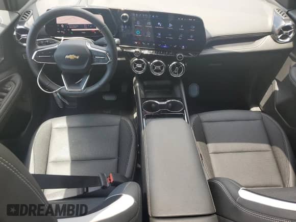 2024 Chevrolet Blazer EV eAWD LT z VIN 3GNKDBRJ2RS252723, wystawiony jako Copart lot #58576825 z przebiegiem 2 194 mil mil oraz Szkoda całkowita • Salvage title. Historia ofert i sprzedaży dostępna na DreamBid. Obrazek 8.