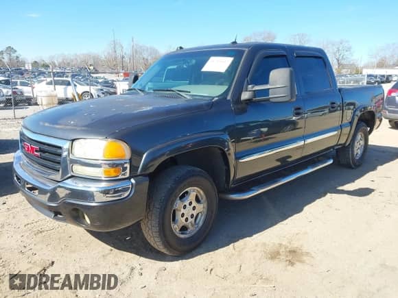 2004 GMC Sierra 1500 SLE with VIN 2GTEK13T941431569, listed as a IAAI auction lot 41715447 with 195,687 mi miles and . Bid and sale history available at DreamBid. Image 2.