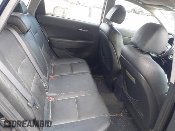 2011 Hyundai Elantra GLS z VIN KMHDC8AE3BU091287, wystawiony jako IAAI lot #42935911 z przebiegiem 118 800 mil mil oraz . Historia ofert i sprzedaży dostępna na DreamBid. Obrazek 8.