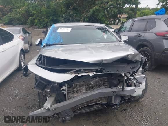 2020 Chevrolet Impala LT z VIN 1G11Z5S37LU102545, wystawiony jako IAAI lot #42483927 z przebiegiem Nie podano mil oraz . Historia ofert i sprzedaży dostępna na DreamBid. Obrazek 11.
