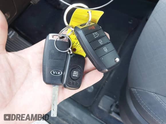 2019 Kia Sorento LX with VIN 5XYPGDA58KG525977, listed as a IAAI auction lot 42659114 with 99,163 mi miles and . Bid and sale history available at DreamBid. Image 11.