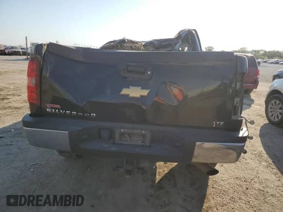 2014 Chevrolet Silverado 2500HD LTZ with VIN 1GC1KYEG2EF138307, listed as a Copart auction lot 75448734 with Not provided miles and Salvage title. Bid and sale history available at DreamBid. Image 6.