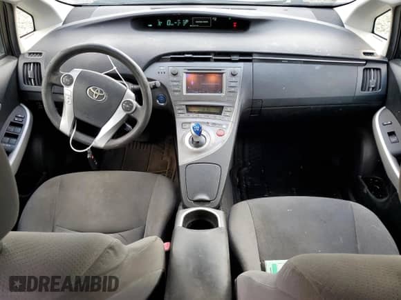 2012 Toyota Prius Three with VIN JTDKN3DU5C1543738, listed as a Copart auction lot 82767905 with 311,719 mi miles and Clean title. Bid and sale history available at DreamBid. Image 8.