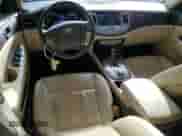 2011 Hyundai Genesis z VIN KMHGC4DF1BU144952, wystawiony jako Copart lot #60137965 z przebiegiem 157 826 mil mil oraz Szkoda całkowita • Salvage title. Historia ofert i sprzedaży dostępna na DreamBid. Obrazek 8.