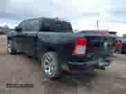 2022 Ram 1500 Big Horn z VIN 1C6RRFFG2NN423975, wystawiony jako IAAI lot #42307356 z przebiegiem 32 449 mil mil oraz . Historia ofert i sprzedaży dostępna na DreamBid. Obrazek 3.